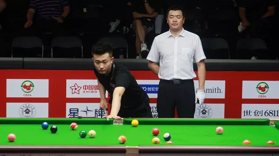 以看到足球 以看到足球