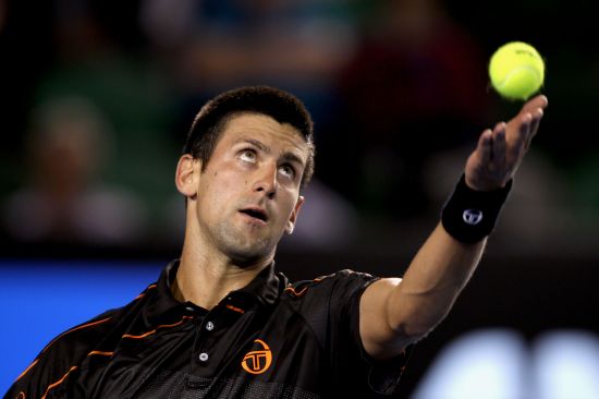 背后易被利 背后易被利