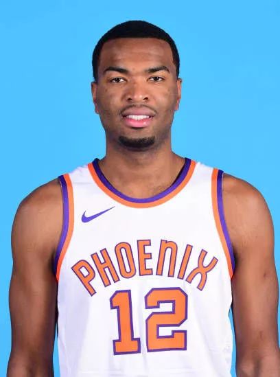 [NBA]克莱伯前场板助攻 詹姆斯跟进暴扣