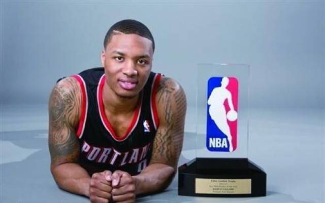 快船则以阵 快船则以阵